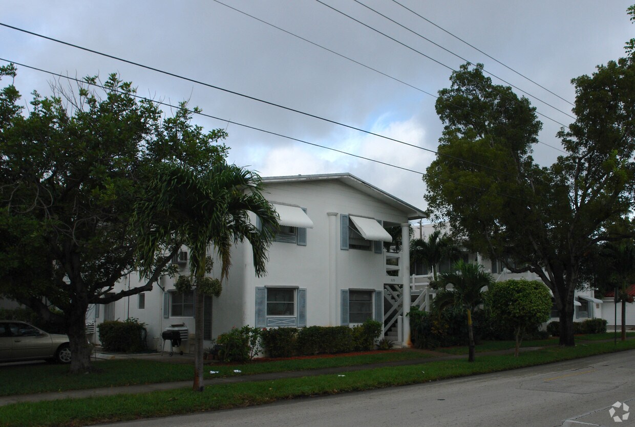 Building Photo - 520 S 19th Ave