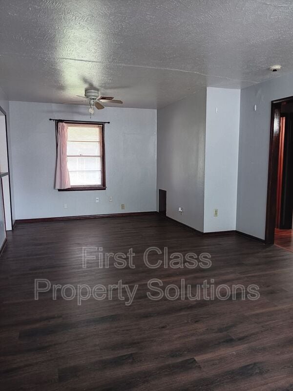 Building Photo - 2801 SW 51st St