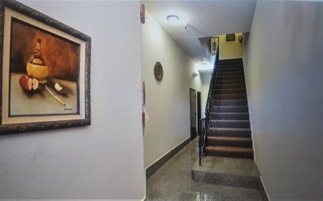Lobby - 1580 Great Hwy