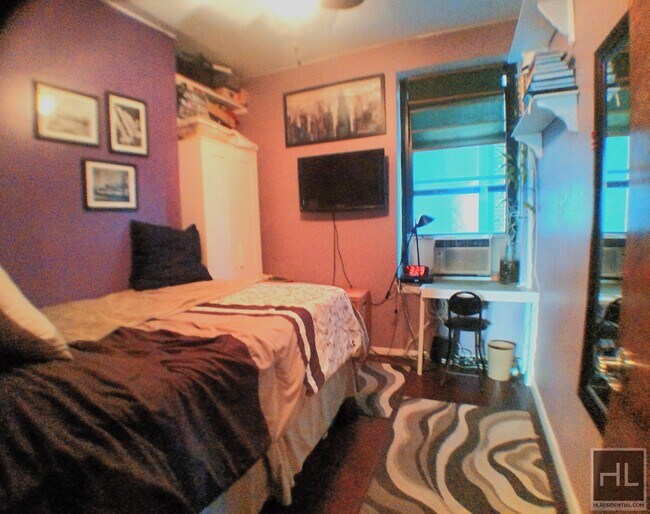 Building Photo - Bedroom with large living space on AVENUE C
