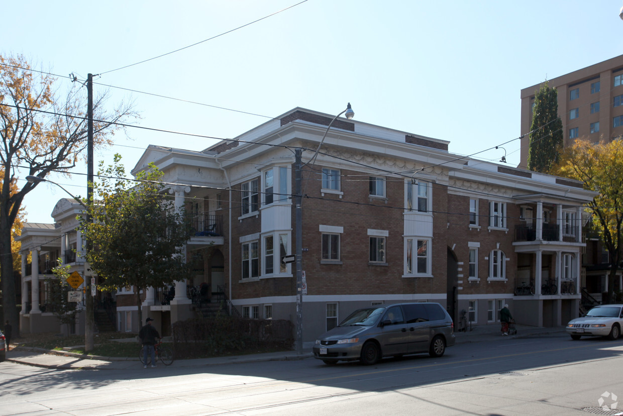 Building Photo - 112-140 Cowan Ave