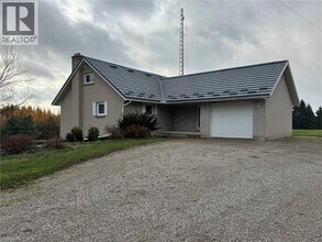 Building Photo - 2768 Nafziger Rd