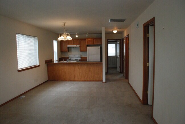 Foto del edificio - 6364 W Trestle St