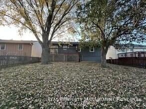 Building Photo - 11223 N Marsh Ave