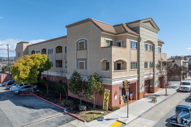 Building Photo - AJ Monterey St