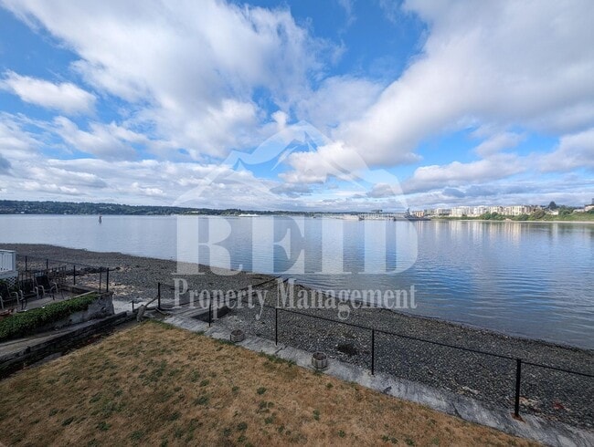 Photo - 305/307 Shore Apartment