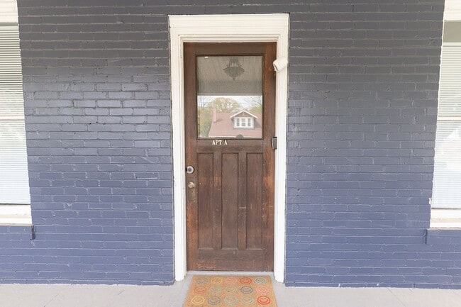 Building Photo - 501 Steele St