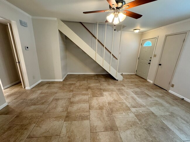 Building Photo - 3214 Crosscreek Dr
