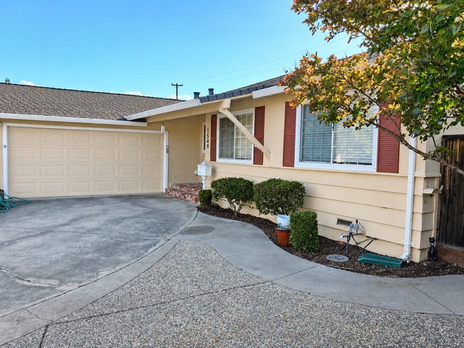 Building Photo - Great 3 Bed/2 Bath Home in a Great Neighborhood!