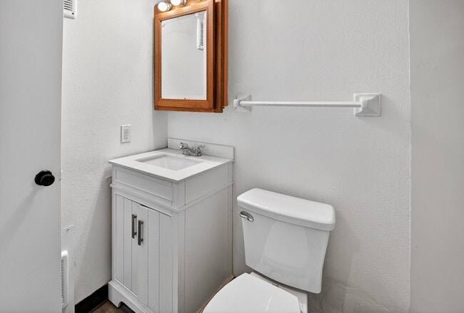 Building Photo - 3722 W Karstens Dr