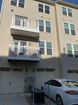 Foto del edificio - 1464 Braden Loop