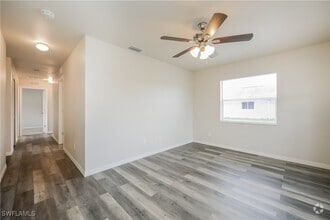 Building Photo - 3803 2nd St SW