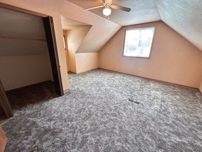 Building Photo - Delightful 4 Bed, 2 Bath Home in Spokane V...
