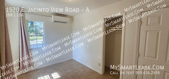 Foto del edificio - 1530 E Jacinto View Rd