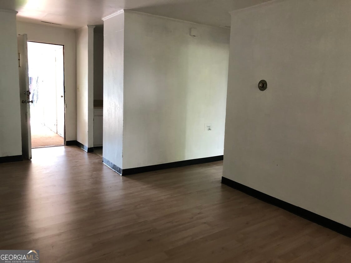 Building Photo - 1275 Venita Dr