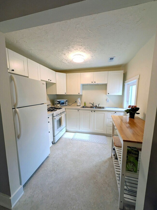 Foto del edificio - 2035 E Dayton St