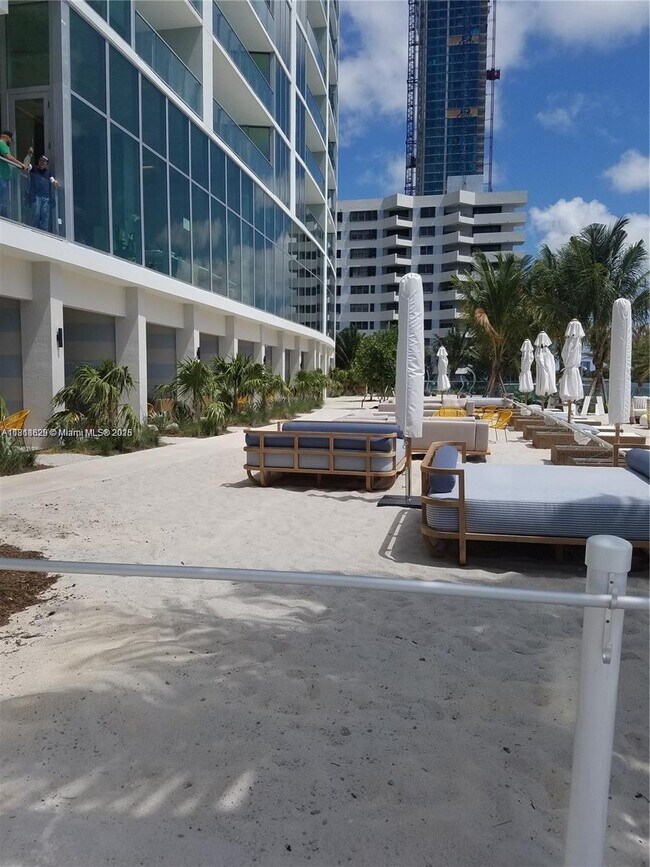Foto del edificio - 2900 NE 7th Ave