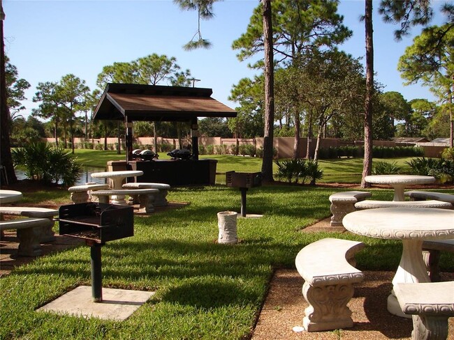 Building Photo - 3604 Pine Point Ct