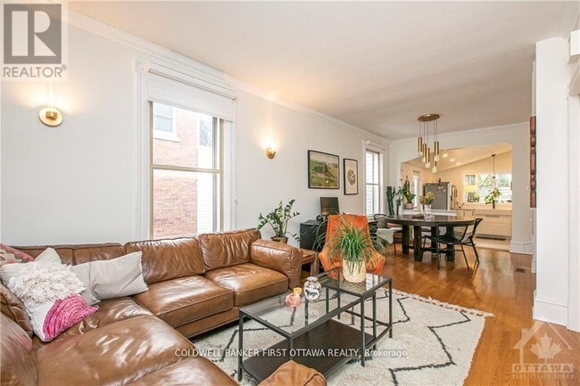 Building Photo - 636 O'Connor St