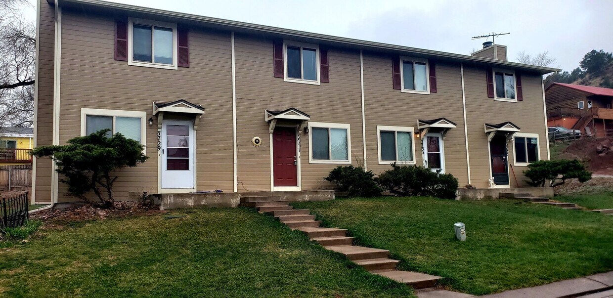 Foto principal - Four-plex Unit in Great Location!!