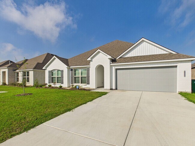 Foto del edificio - Available Now!