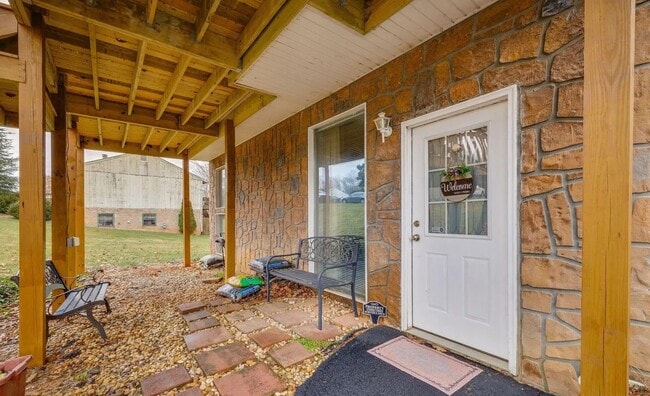 Building Photo - 1813 Todd Dr