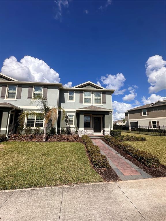 Foto del edificio - 17069 Water Spring Blvd