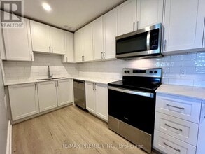 Building Photo - 3046-3046 Jaguar Valley Dr