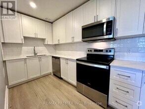 Building Photo - 3046-3046 Jaguar Valley Dr