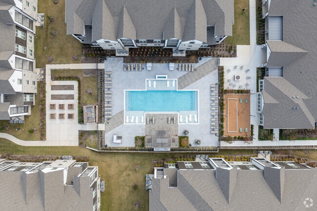 Building Photo - Skye at Chisholm Trail