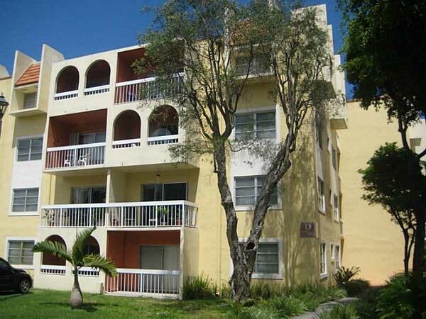 Balcony - 7700 Camino Real