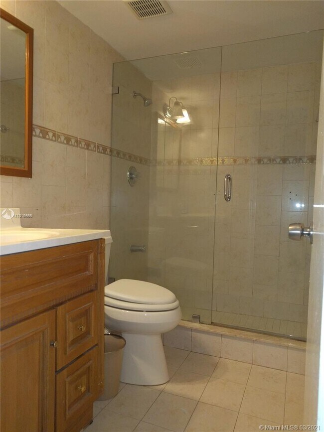 Foto del edificio - 702 NW 87th Ave