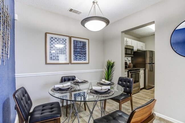 Foto del edificio - Lyric on Bell