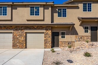 Building Photo - 370 W Buena Vista Blvd