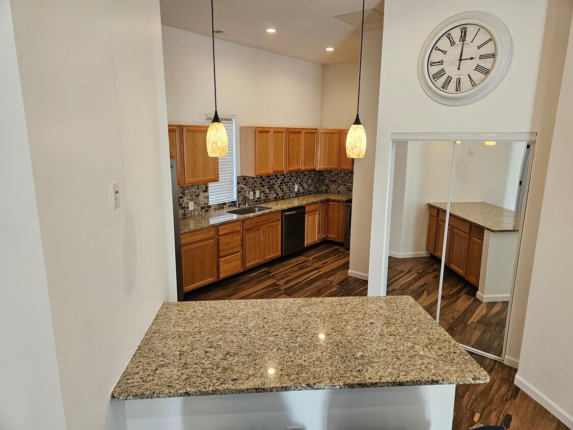 Foto principal - 7008 Allentown Rd
