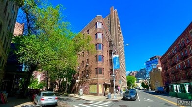 Building Photo - 1 Jane St