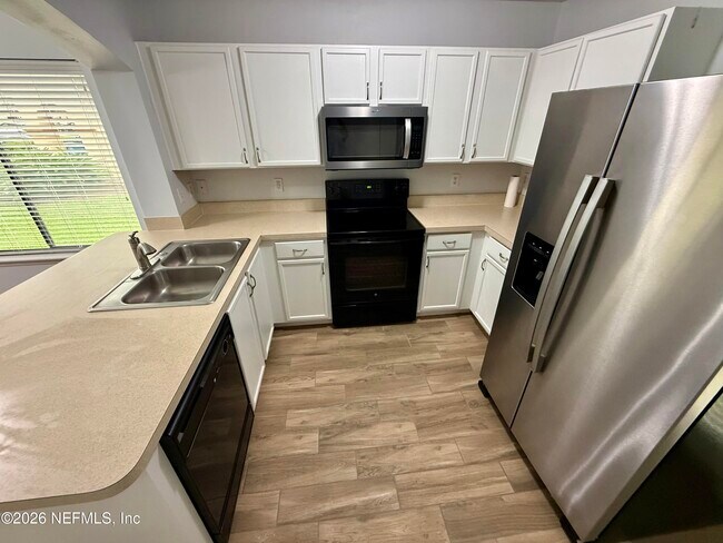 Foto del edificio - 622 Briar Way Ln