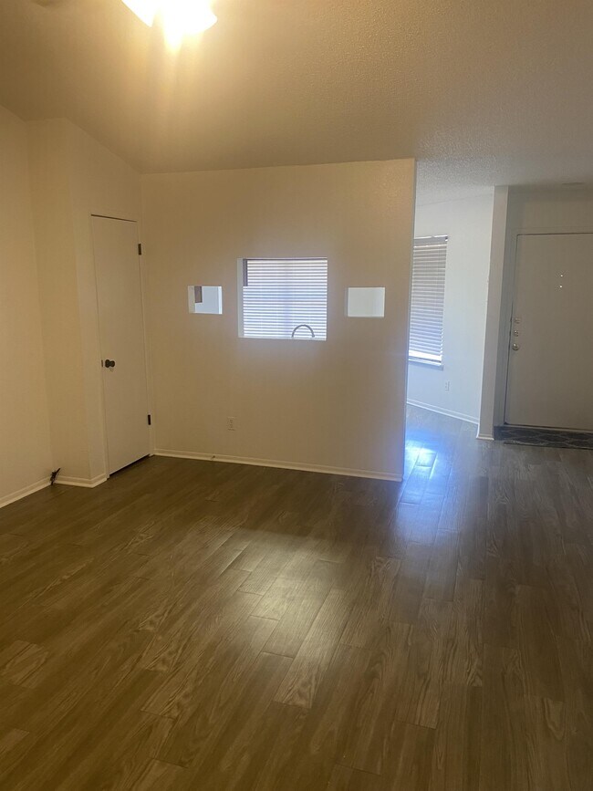 Foto del edificio - 3903 Trotwood Trail