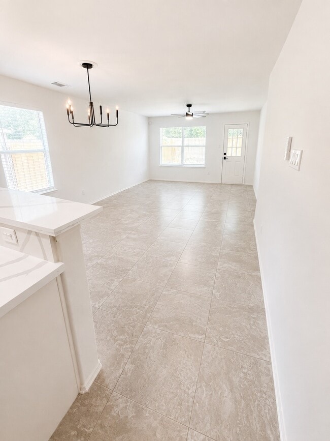 Building Photo - 9227 Shaded Pines Dr