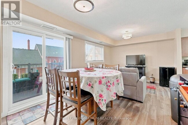 Building Photo - 9944 Keele St