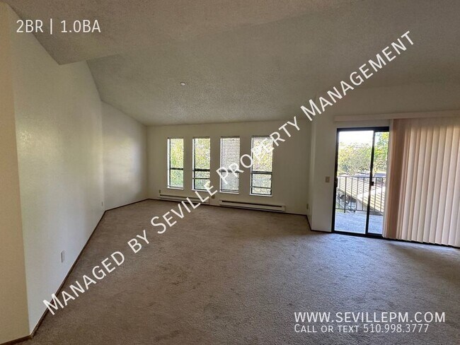 Building Photo - MOVE IN READY 2BR /1BA Condo in great loca...