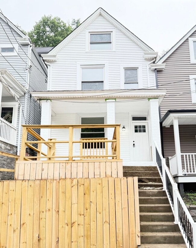 Building Photo - 234 57th St
