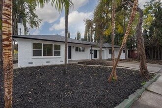 Building Photo - 1535 Hobson Ave