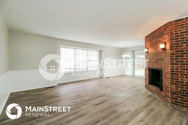 Building Photo - 2904 Huntleigh Dr