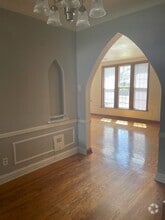 Building Photo - 7525 York Dr