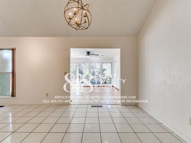 Foto del edificio - Beautiful Mid-Century Modern 3 BD/2 BATH Single Family Home Available Now!