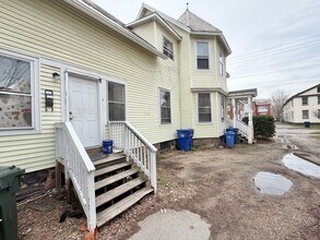 Building Photo - 45 N Winooski Ave