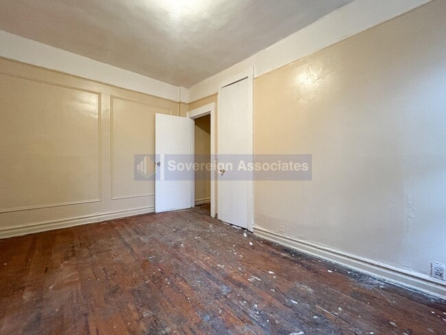 Foto del edificio - 1181 E 214th St