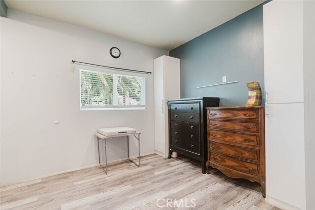 Foto del edificio - 7345 Jamieson Ave