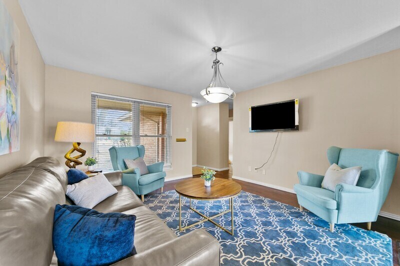 Primary Photo - 2117 Freeland Way